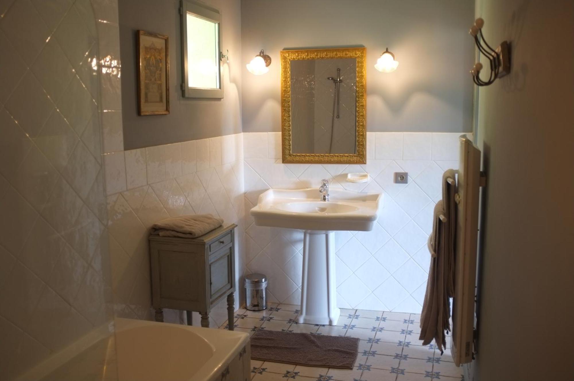 Nabat Le Haut, Chambre Et Table D'Hotes Courniou Bagian luar foto