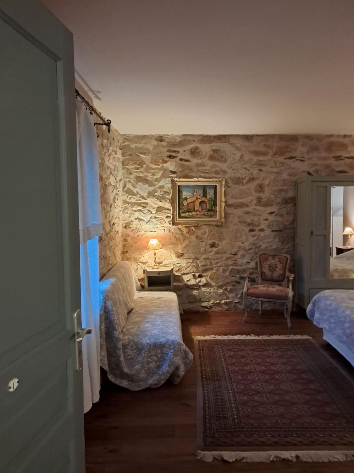 Nabat Le Haut, Chambre Et Table D'Hotes Courniou Bagian luar foto