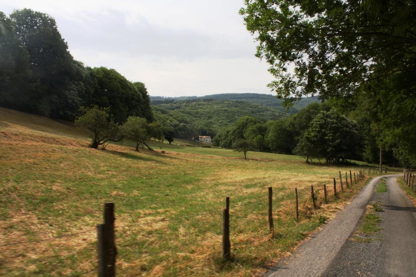 Nabat Le Haut, Chambre Et Table D'Hotes Courniou Bagian luar foto