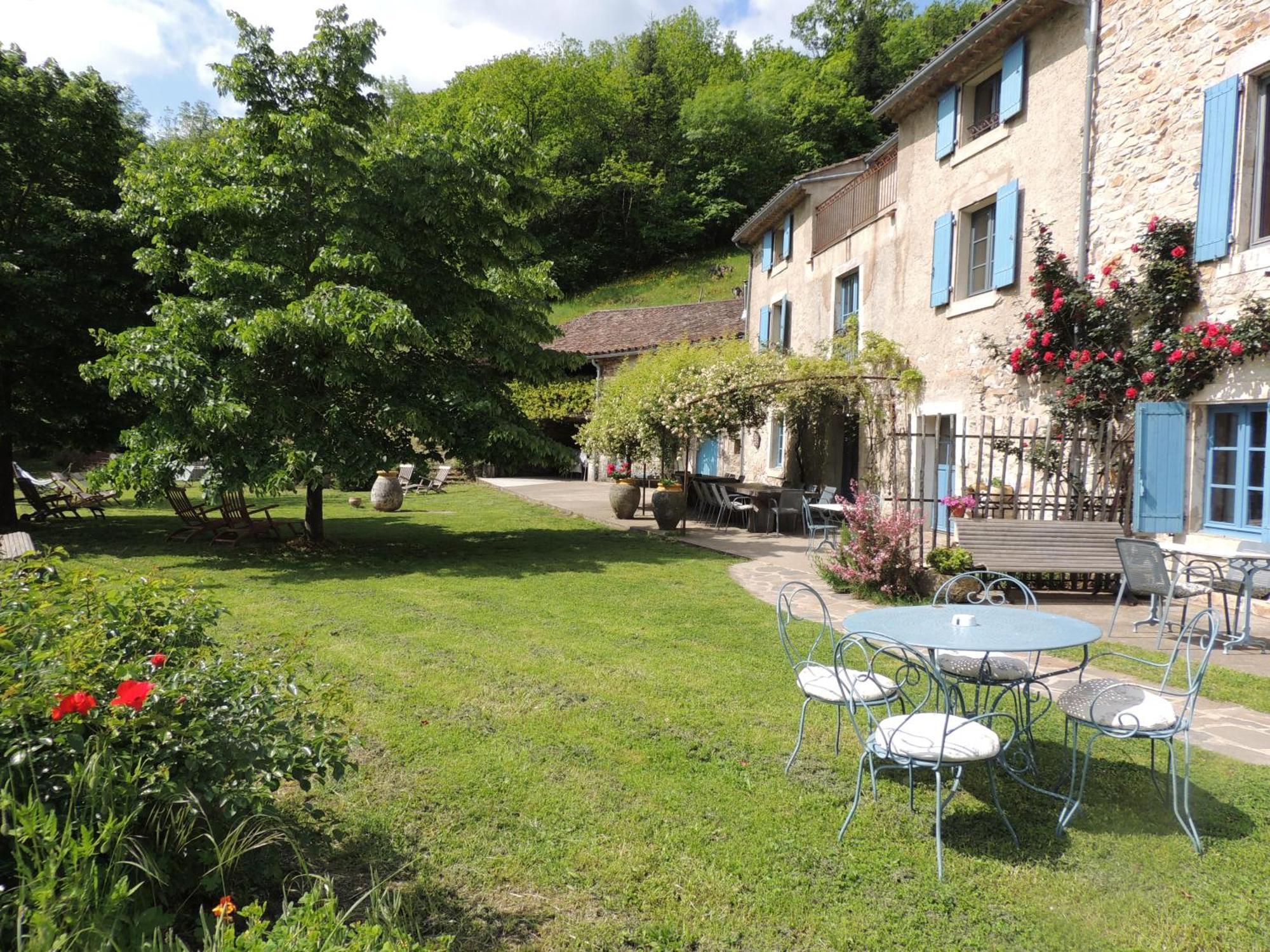 Nabat Le Haut, Chambre Et Table D'Hotes Courniou Bagian luar foto
